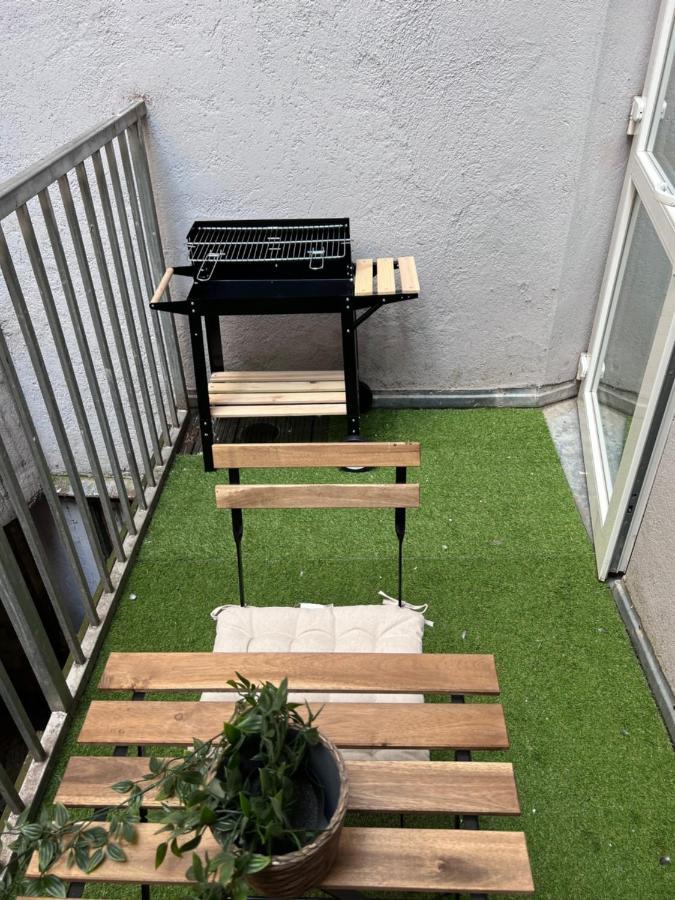 Cozy Market-Square Retreat Located In The Heart Of The 10Th District Vienna Exterior photo