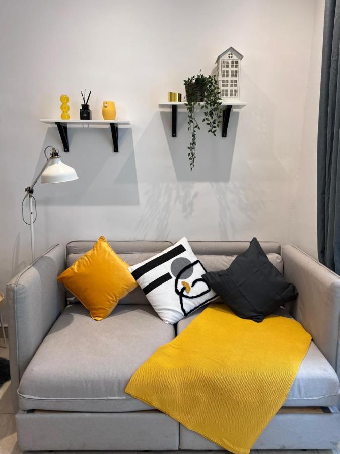 Cozy Market-Square Retreat Located In The Heart Of The 10Th District Vienna Exterior photo